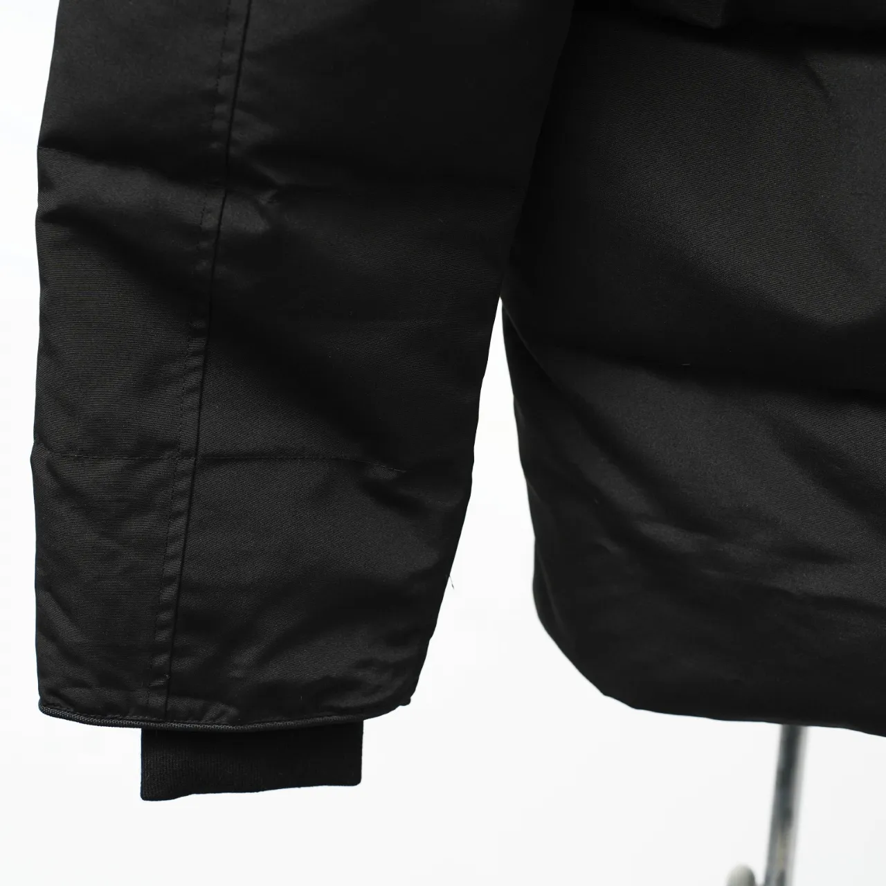 P740 CANADA GOOSE丨Canada Goose 29 New 2048 Hairless Collar Hooded Down Jacket Color: Black Black Label Size: XS-XXL